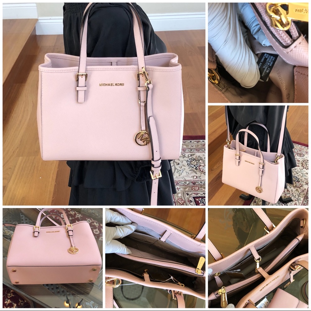 Authentic Michael Kors ew medium handbag crossbody - Picture 1 of 8